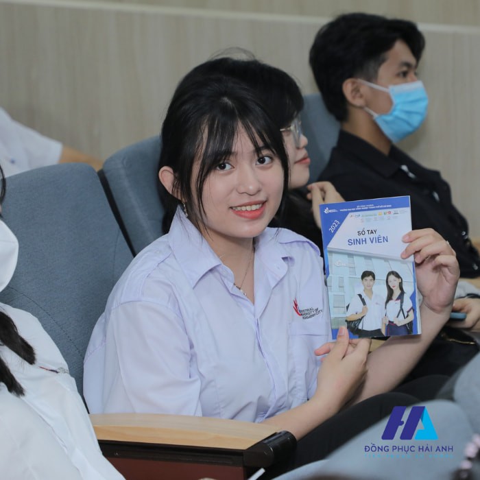 Đồng phục IUH giúp gia tăng nhận diện thương hiệu nhà trường