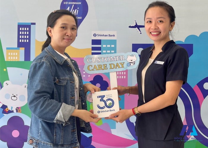 Mặc đồng phục ngân hàng giúp nhân viên tiết kiệm thời gian và tài chính