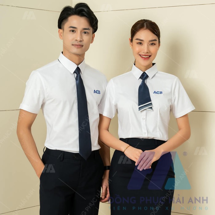 Mẫu áo sơ mi đồng phục của Ngân hàng ACB màu xanh đặc trưng