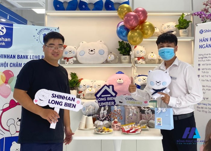 Đồng phục áo sơ mi Shinhan đảm bảo về cả ngoại hình lẫn chất lượng