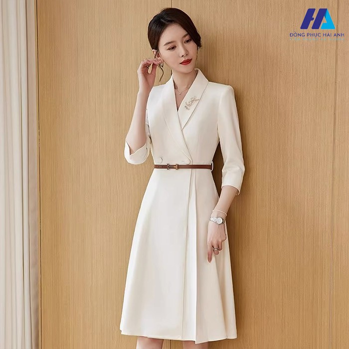 Thời trang công sở nữ Hàn Quốc thanh lịch, nhẹ nhàng và nữ tính