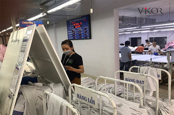 Tất cả các mẫu đồng phục HDBank đều phải trải qua quy trình kiểm tra sát sao để đảm bảo không mắc phải bất cứ lỗi gì