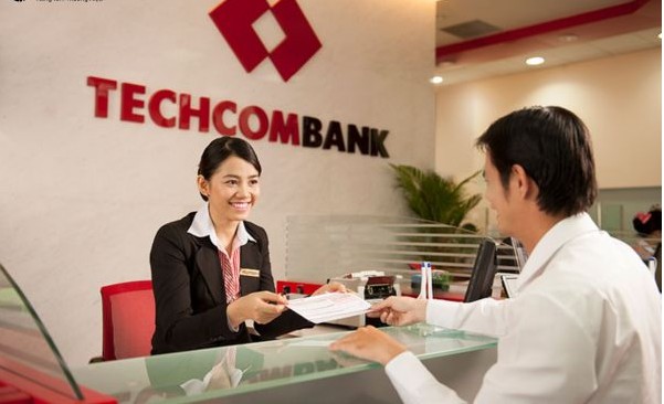 Áo vest đen đồng phục, biểu tượng của sự chuyên nghiệp