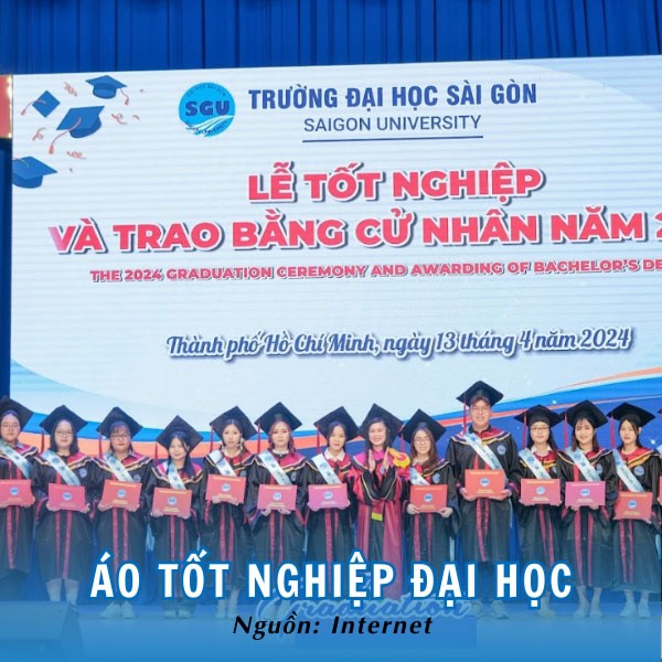 Đồng phục tốt nghiệp cử nhân trang trọng của Đại học Sài Gòn