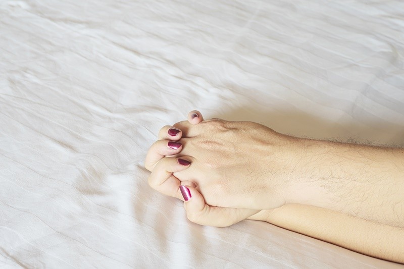 BDSM gắn liền với cảm giác đau ở mức độ có thể kiểm soát được.